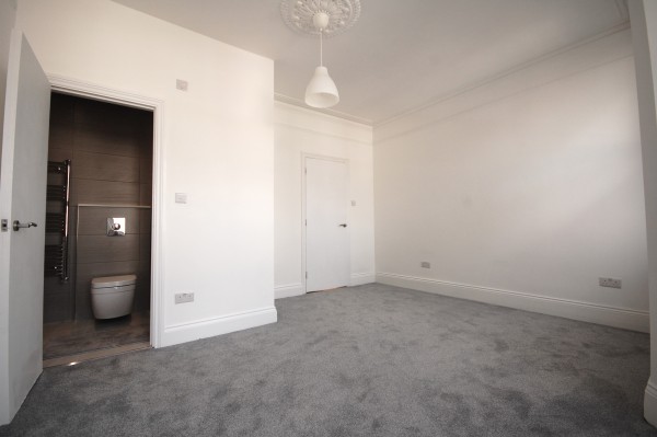 Four bedroom family house
