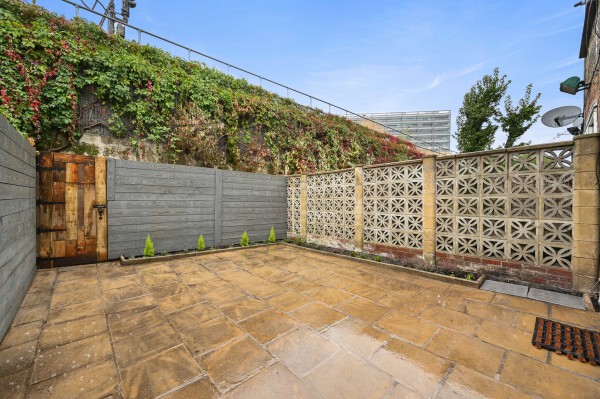 Four bedroom family house