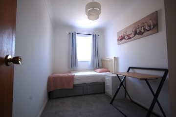 Two bed flat set in a private gated development