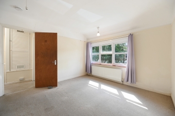 Three bed end of terrace house