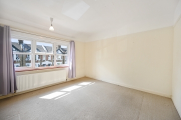 Three bed end of terrace house