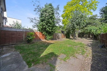 Three bed end of terrace house
