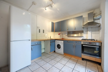 Three bed end of terrace house