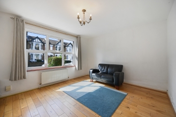 Three bed end of terrace house