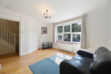 Three bed end of terrace house